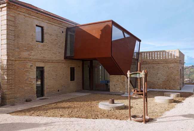 Modern expansion of an old building